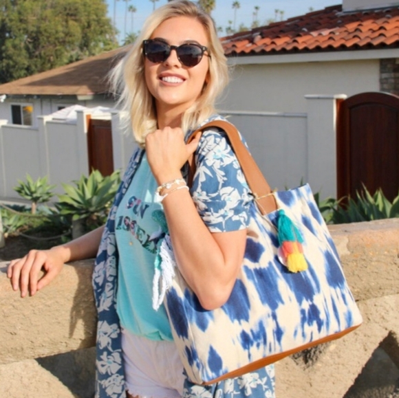 Laguna Tote - Picture 3 of 3